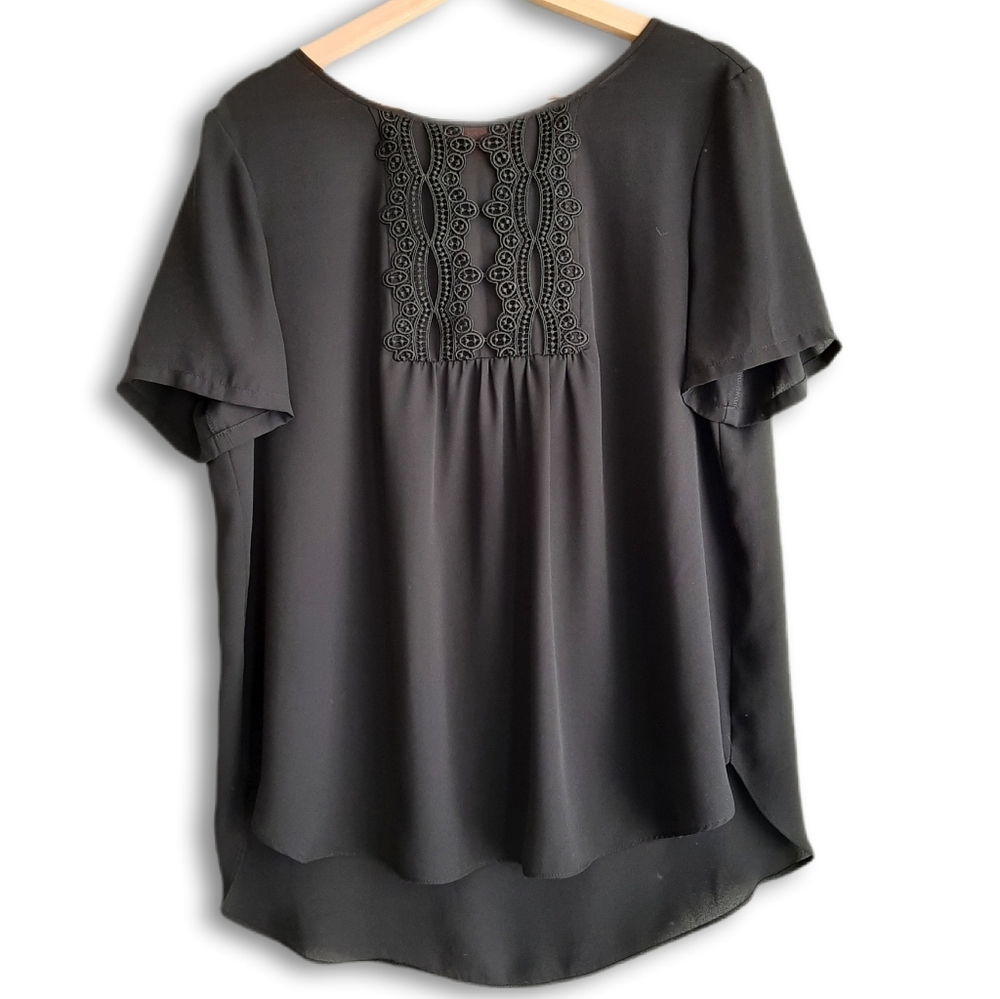 JOE FRESH Lace Detail Semi-Sheer Light Flowy Blouse Top High-Low Hem Black Sz L - Picture 11 of 11